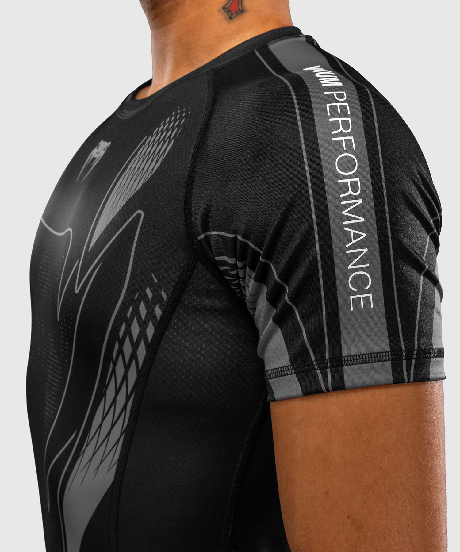Venum Rashguard Amazonia Reborn Korta ärmar – Svart/Grå