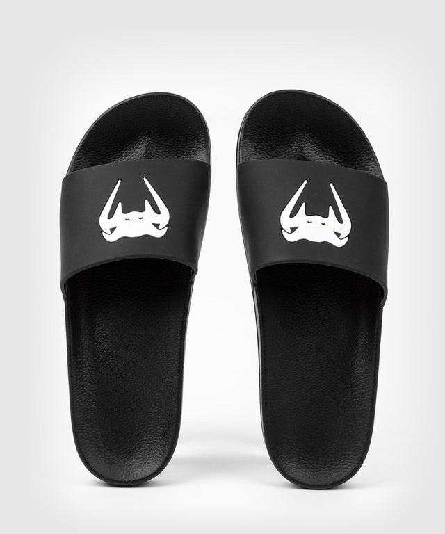 Venum Slippers Classic – Černé/Bílé