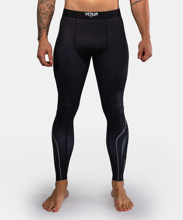Shorts de compression Venum Streamline – Noir/Blanc