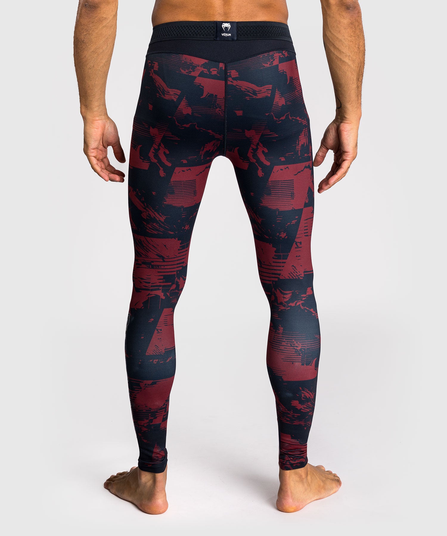 Pantaloncini a compressione Venum UFC Zenith – Blu navy/Bordeaux/Argento