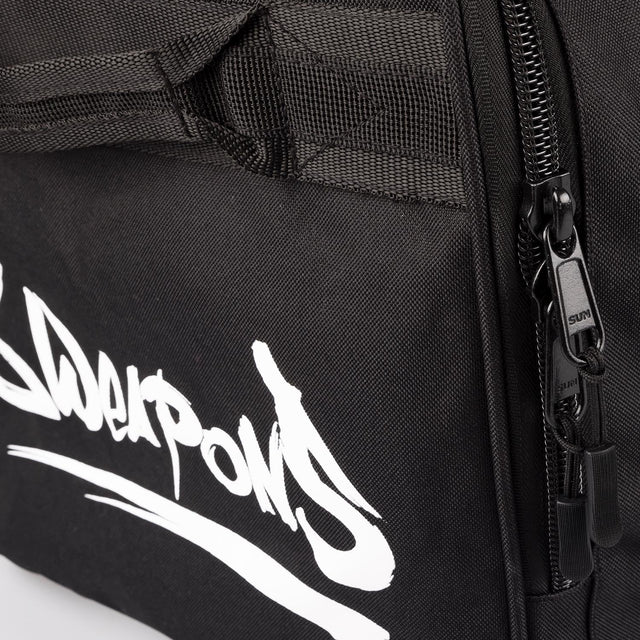 8 WEAPONS Gym bag BIG 8 – Black/White