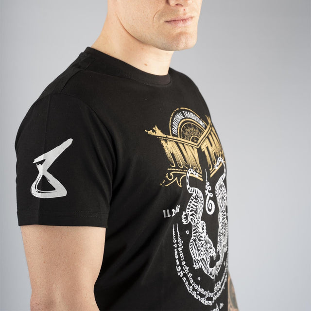 8 WEAPONS T-shirt Sak Yant Tigers – Sort