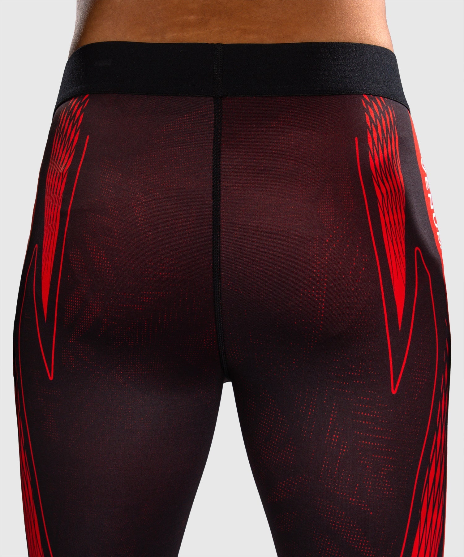 Pantaloncini a compressione Venum Amazonia Reborn – Nero/Rosso