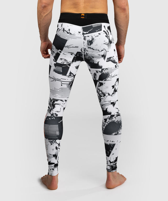Pantaloni scurți de compresie Venum UFC Zenith – Alb