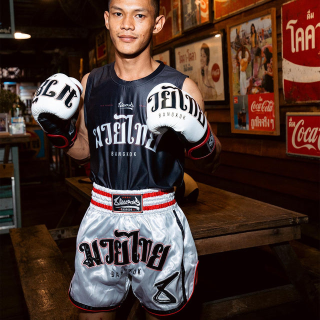 Muay Thai trenky 8 WEAPONS Bangkok – Bílé/Černé