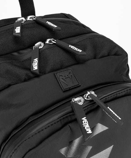 Venum Challenger Pro Evo Gym bag - Black