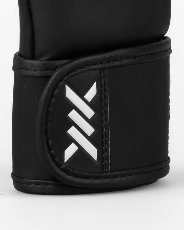 Luvas de MMA Caged Shadow – Preto/Branco Mate