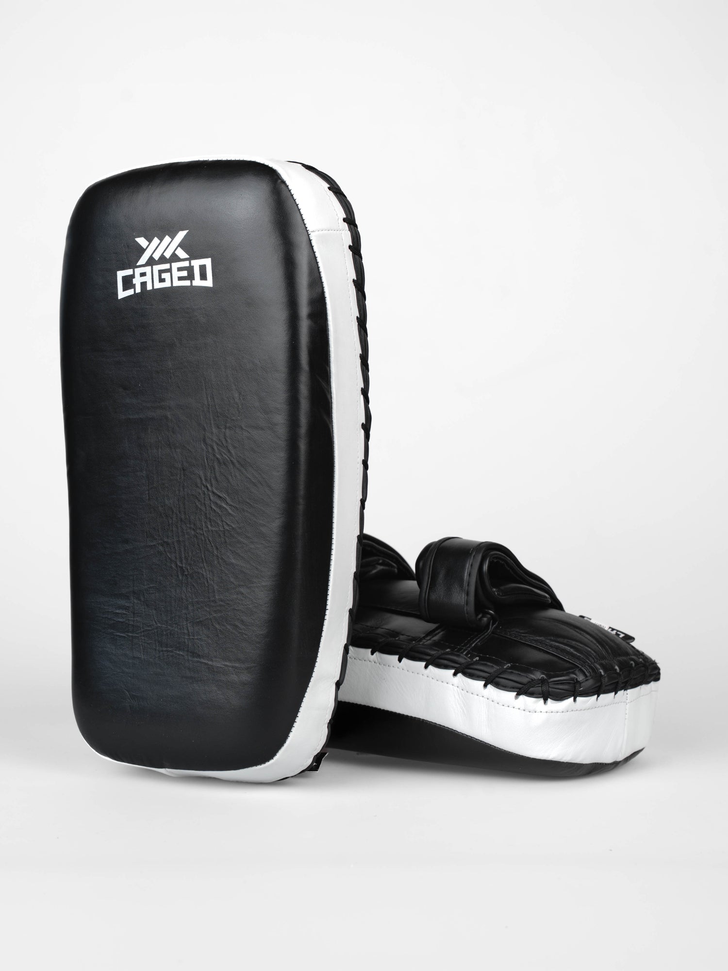 Muay Thai lapy Caged 'X' Series – Černé
