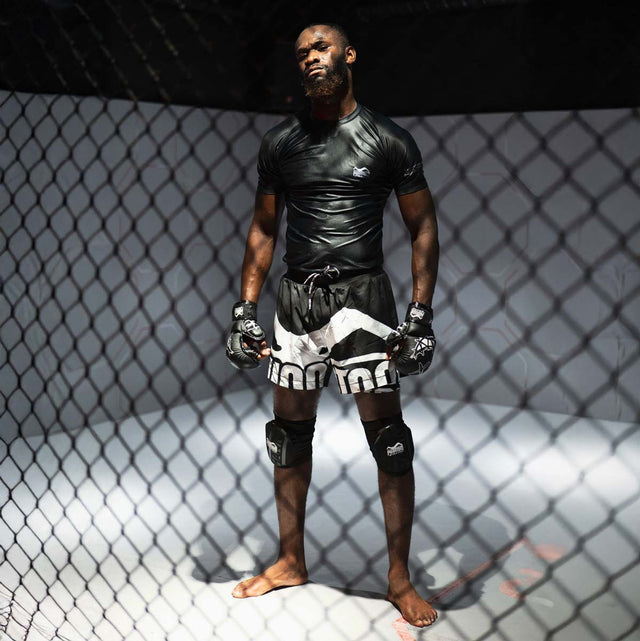 Spodenki MMA Phantom Athletics Fusion-R 2in1 Savage – Czarne/Białe