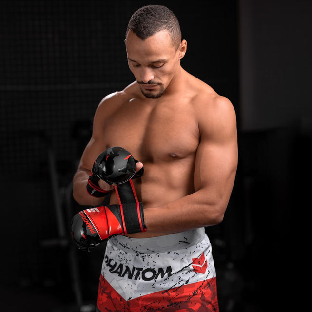 Phantom Athletics MMA-Handschuhe Raider – Rot/Schwarz Camo