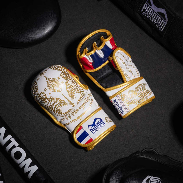 Gants de sparring MMA Phantom Athletics Muay Thai – Blanc/Or