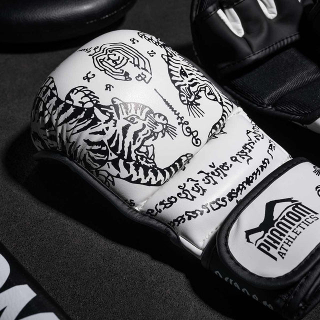 Luvas de sparring MMA Phantom Athletics Muay Thai – Branco