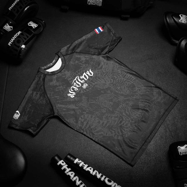 Phantom Athletics Rashguard Muay Thai – Sort/Grå
