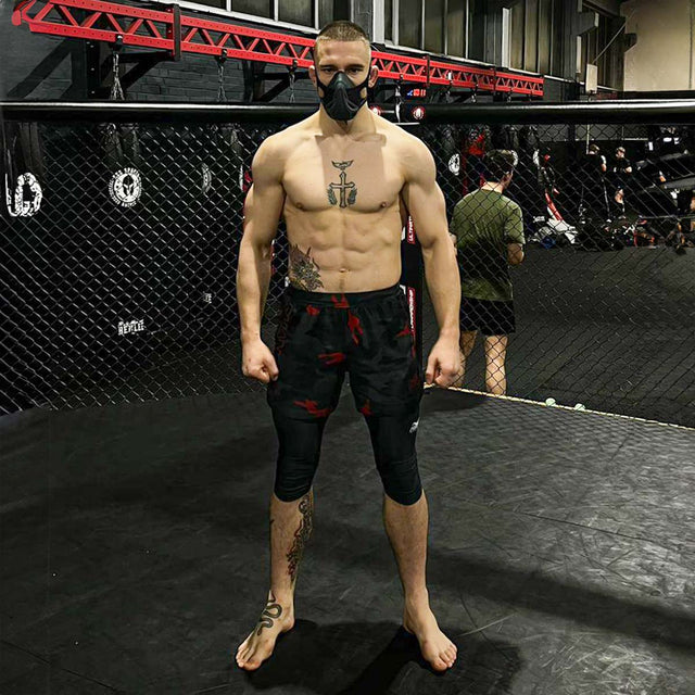 Maska na trénink Phantom Athletics – Černá