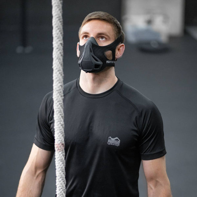 Maska na trénink Phantom Athletics – Černá