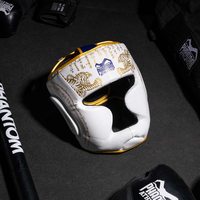 Casque de boxe Phantom Athletics Muay Thai – Blanc/Or