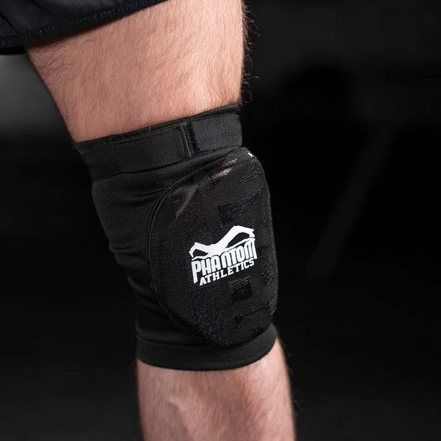 Phantom Athletics APEX Striking Knee Pads – Black