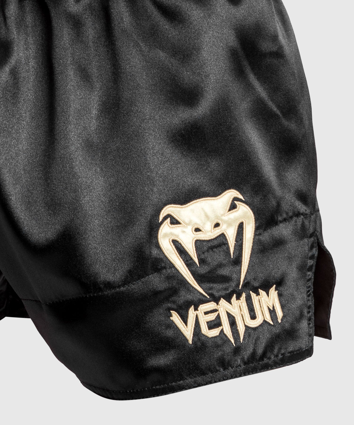 Venum Kickboks Broekje Classic 2.0 - Zwart/Rood/Goud