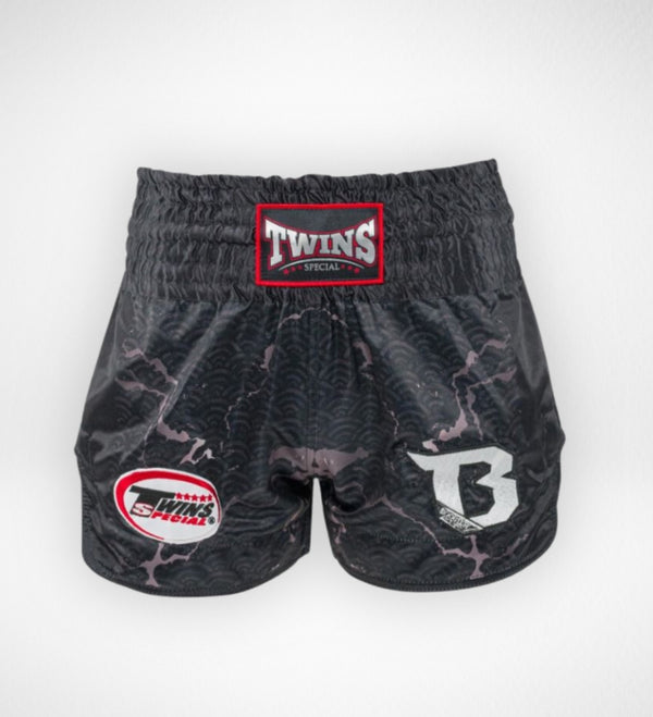 Pantaloncini Muay Thai Twins TBT6 – Nero/Grigio