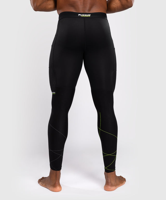 Shorts de compression Venum Training Camp 4.0 – Noir/Vert Néon
