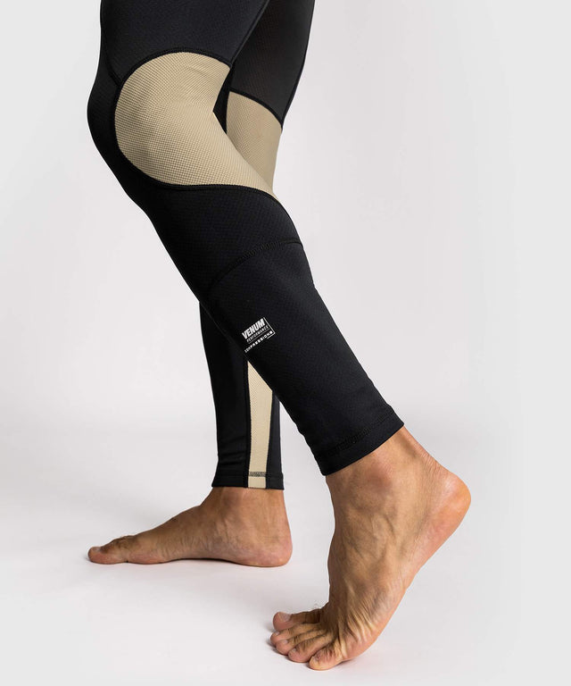 Shorts de compression Venum Adrenaline – Noir/Sable