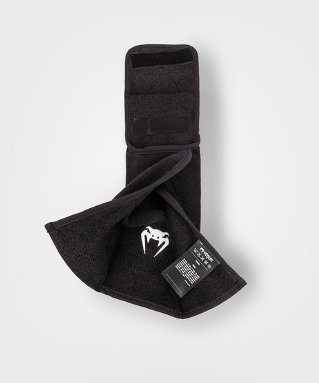 Venum Lineup Handdoek - Zwart/Wit