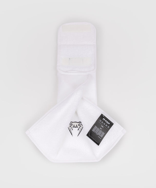 Venum Lineup Handdoek - Wit/Zwart