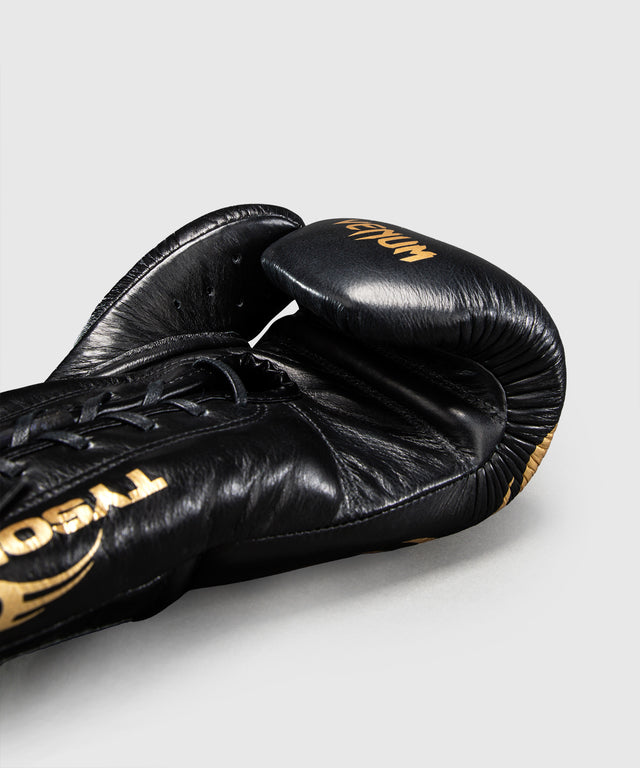 Mănuși de box Venum x Mike Tyson Giant 2.0 Pro – Negru/Aur
