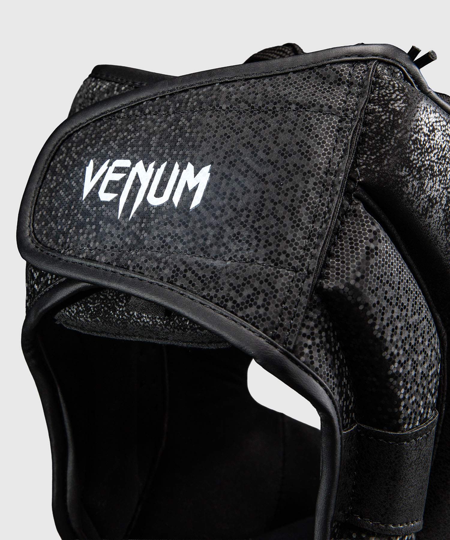 Chránič hlavy Venum Stone 2.0 – Černý