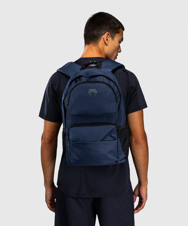 Saco de desporto Venum Essential L (24 L) – Azul-marinho