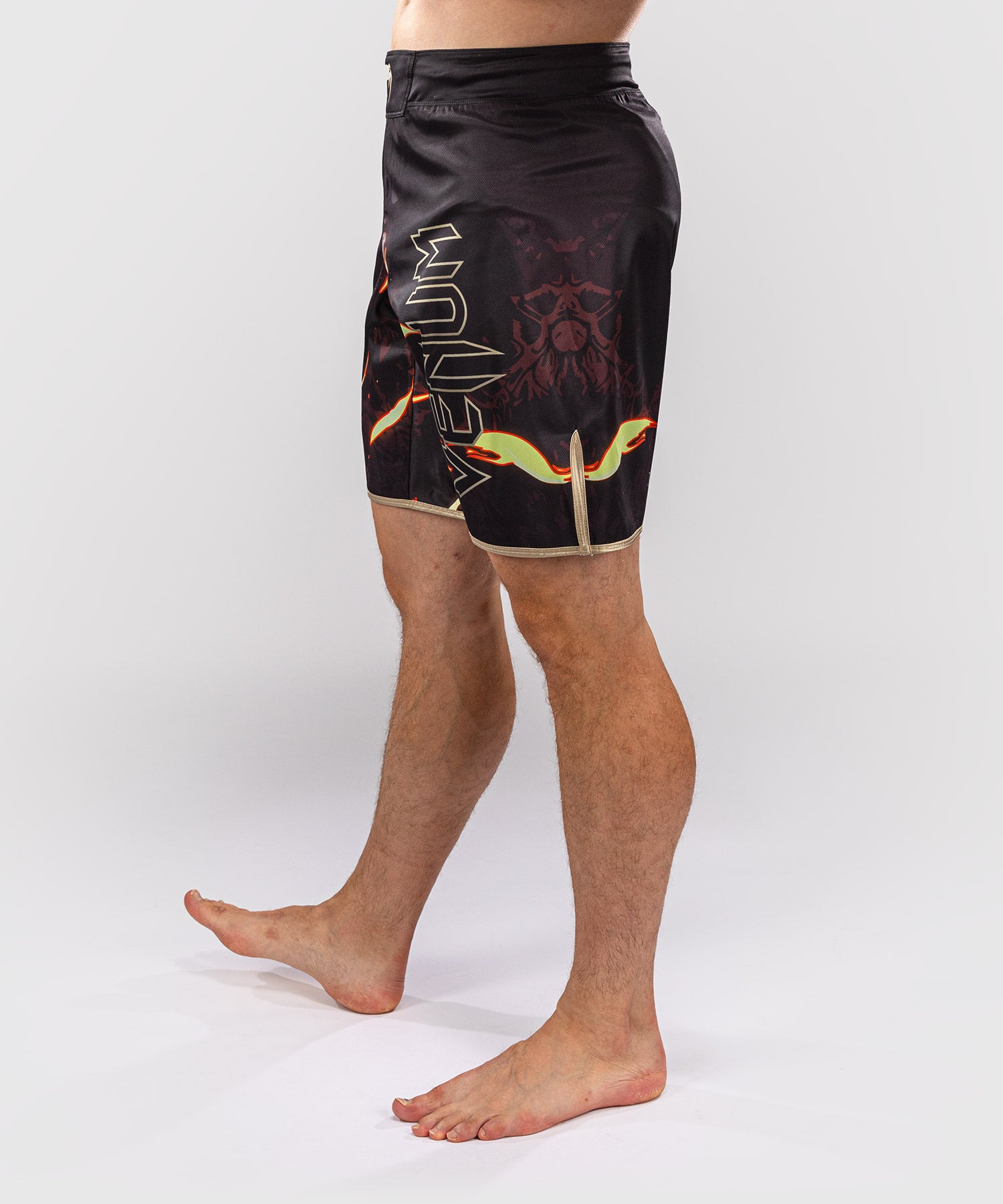 Pantaloncini MMA Venum x Jujutsu Kaisen Sukuna – Nero/Beige