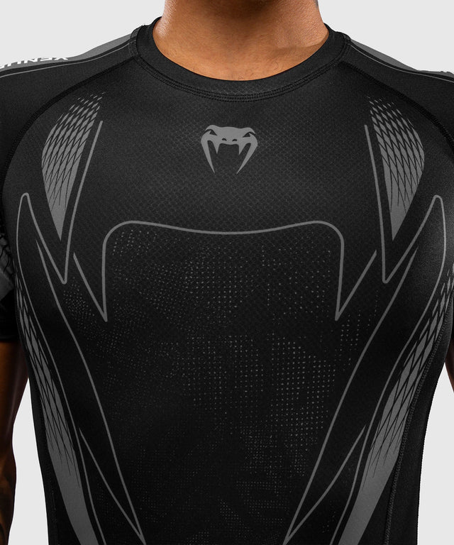 Venum Rashguard Amazonia Reborn Korta ärmar – Svart/Grå
