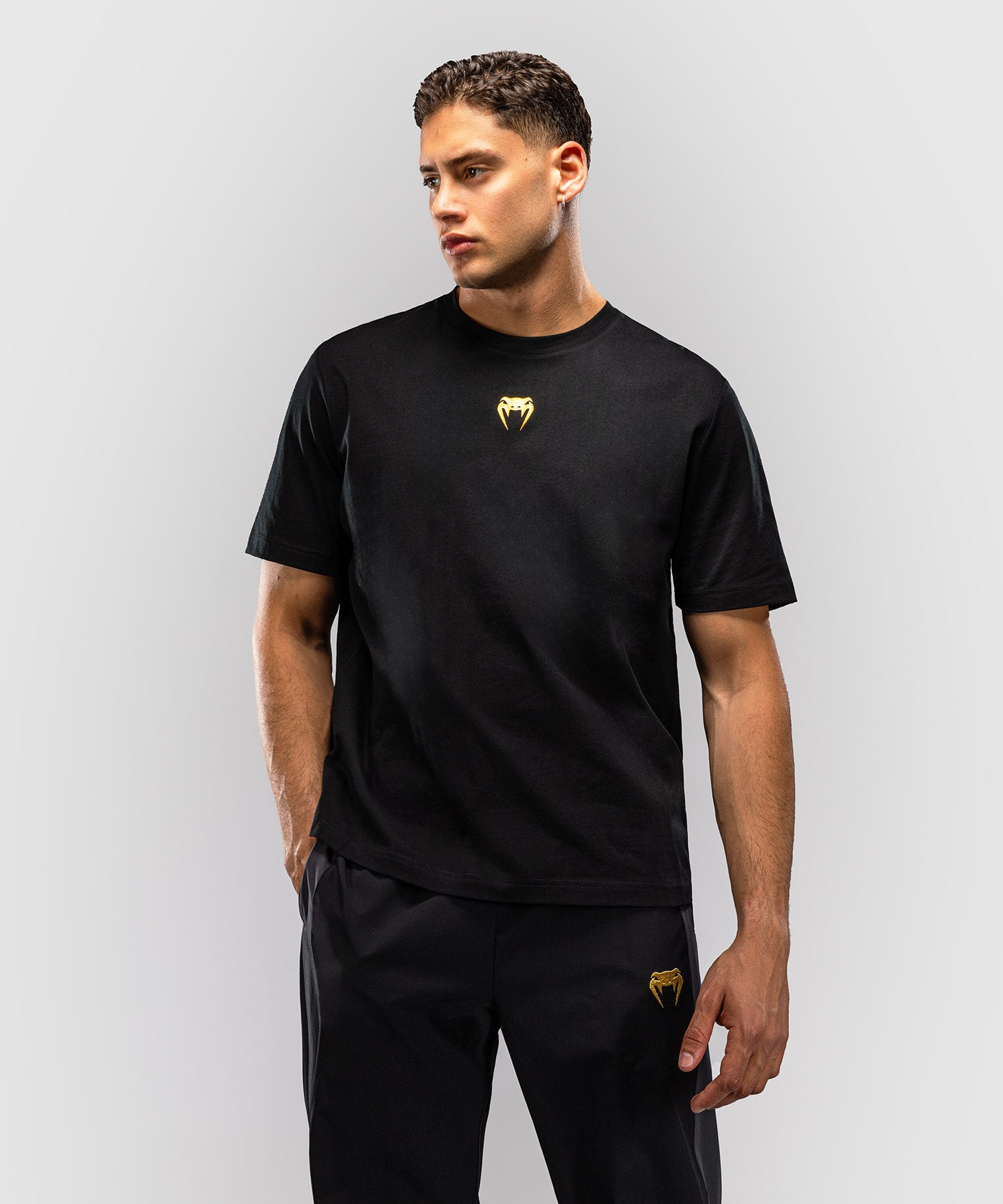 T-shirt Venum Essential – Nero/Oro