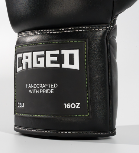Boxerské rukavice Caged X Series – Černé/Bílé