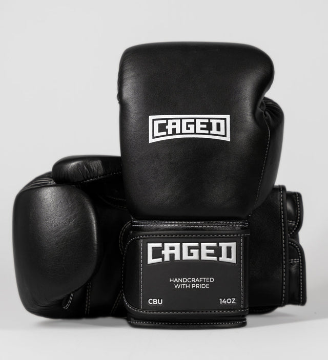 Mănuși de box Caged X Series – Negru/Alb