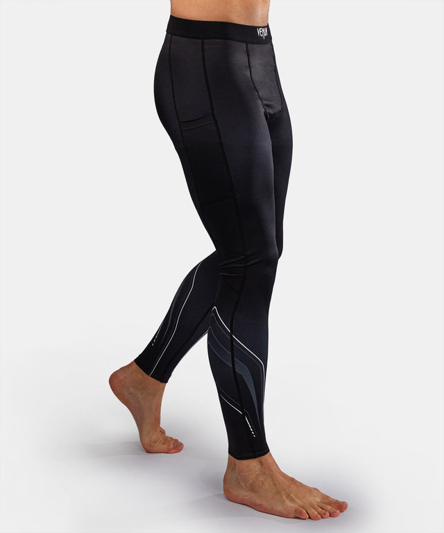 Shorts de compression Venum Streamline – Noir/Blanc