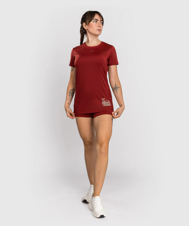 Camiseta Venum Serpenti Dry Tech para mujer – Burdeos