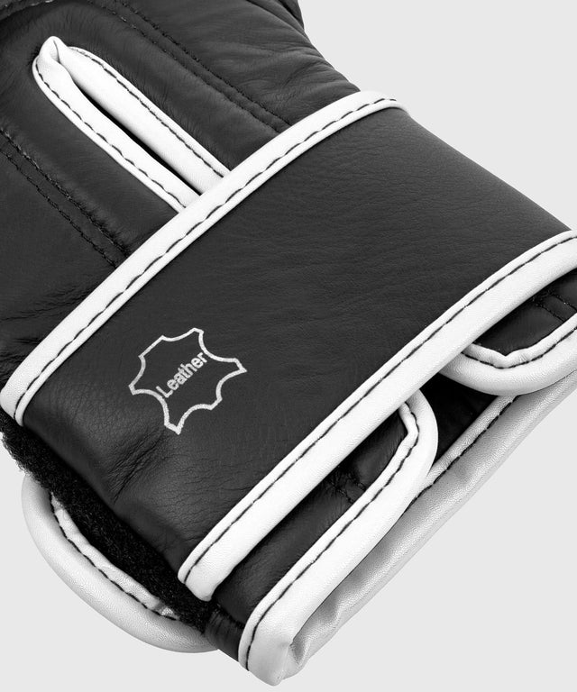 Venum Bokshandschoenen Shield Pro - Zwart/Wit