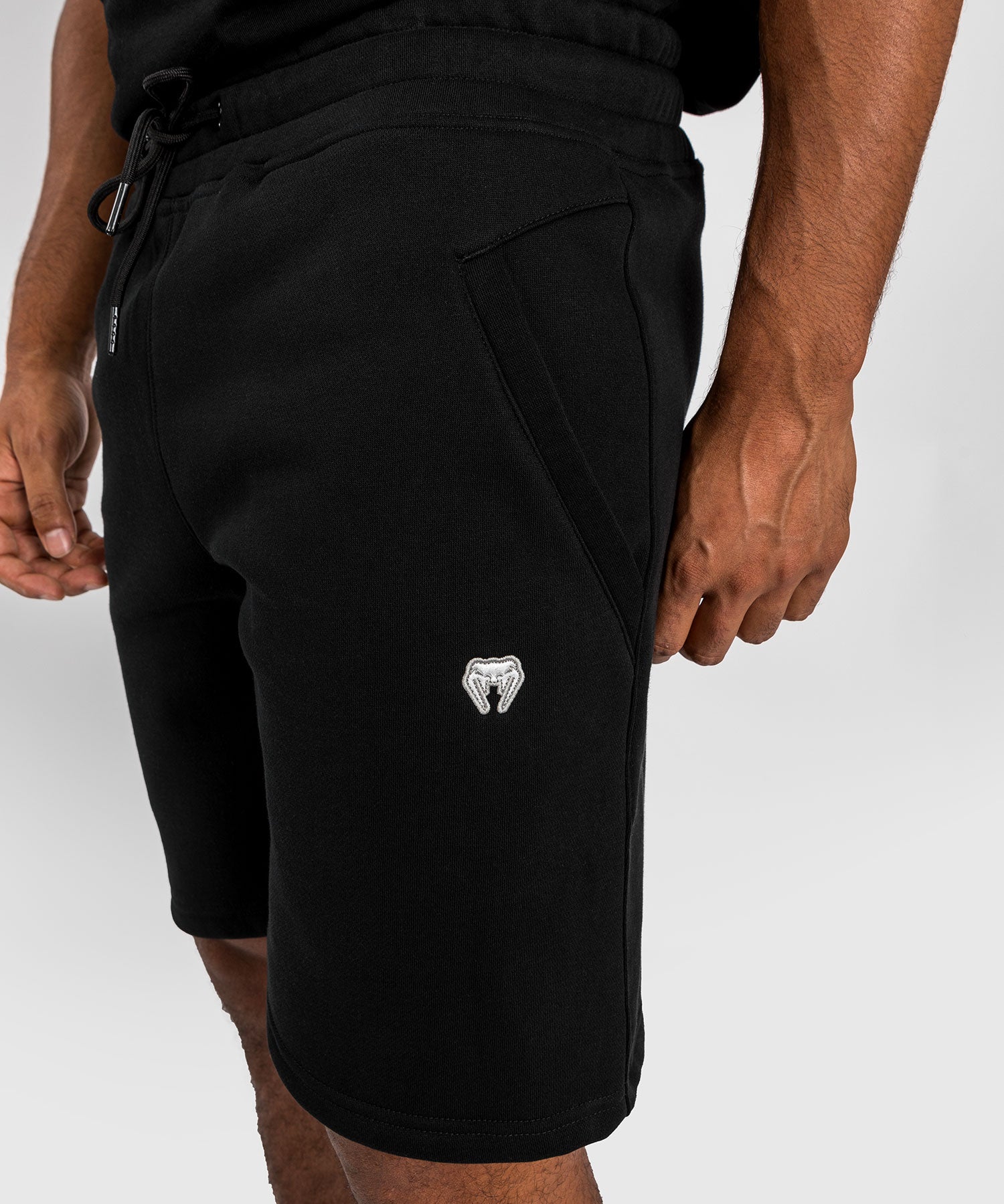 Venum Training shorts Silent Power – Black