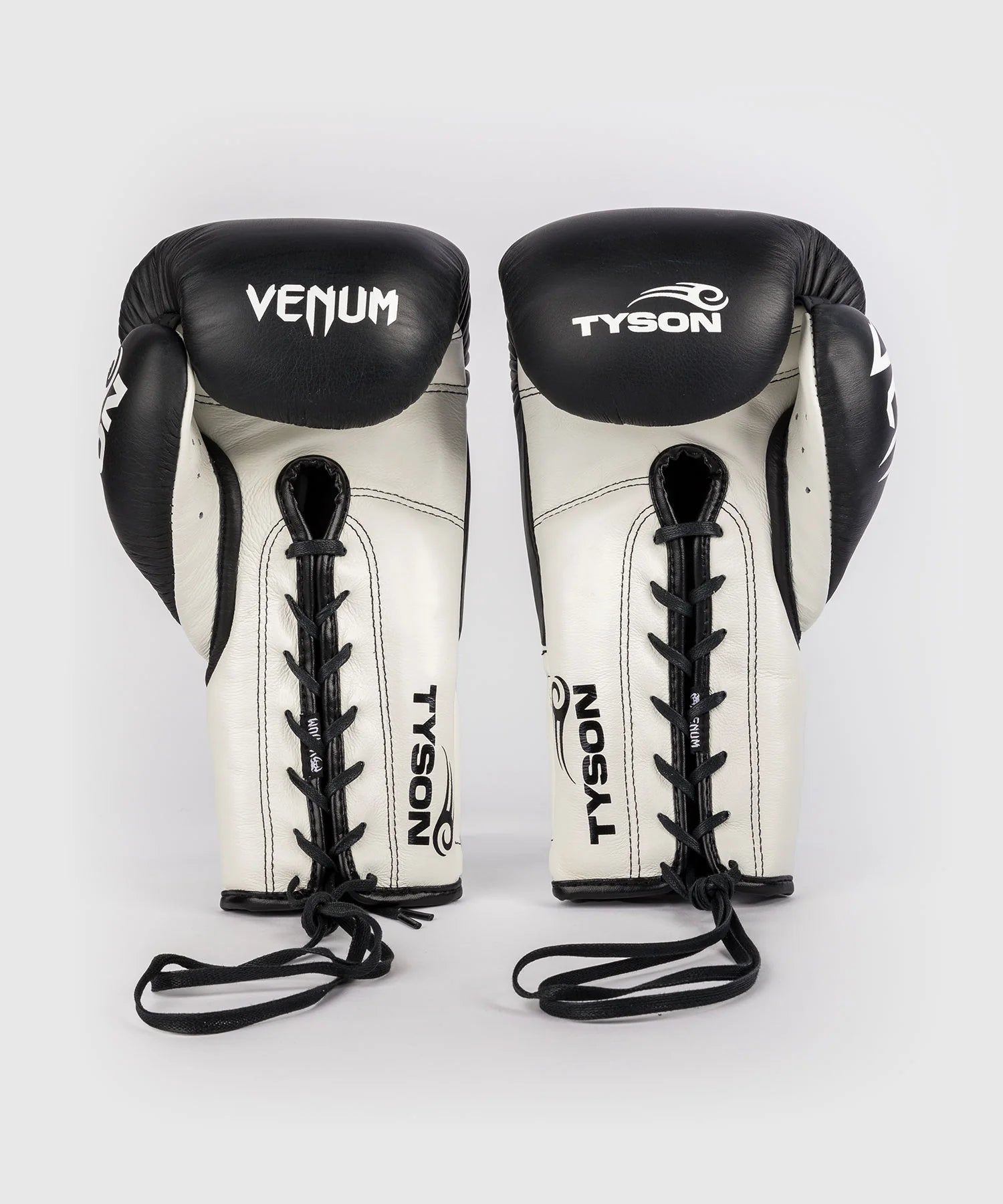 Venum x Mike Tyson Boksehandsker Giant 2.0 Pro med snøreluk - Sort/Hvid