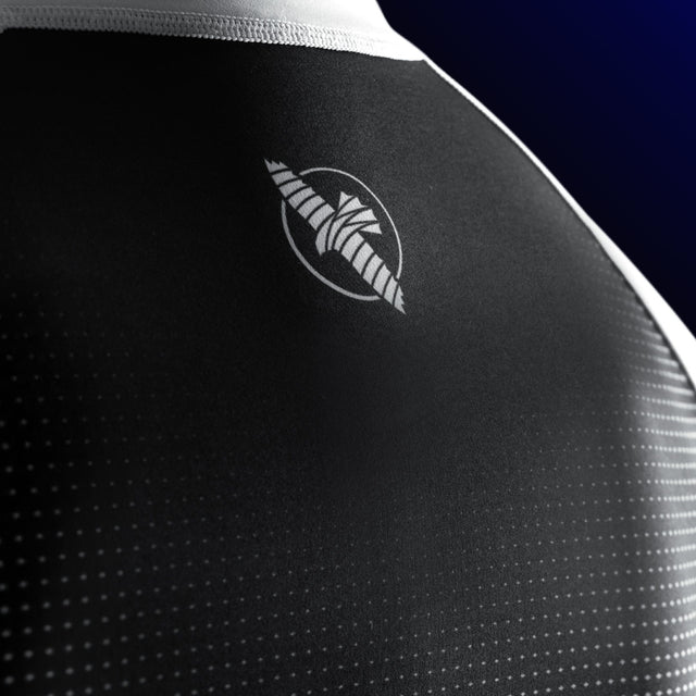 Rashguard Hayabusa Pro Ranked Manga Comprida Mulher – Branco