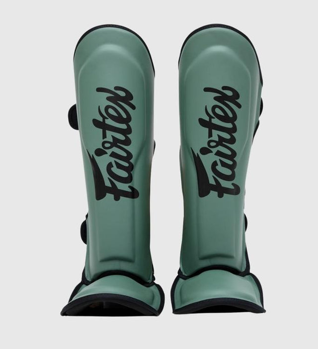 Espinilleras de kickboxing Fairtex FXB – Verde militar/Negro