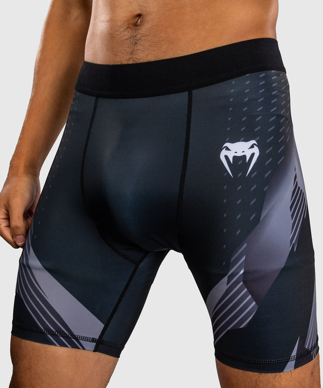 Venum Compression Shorts No-Gi 6.0 – Black/White