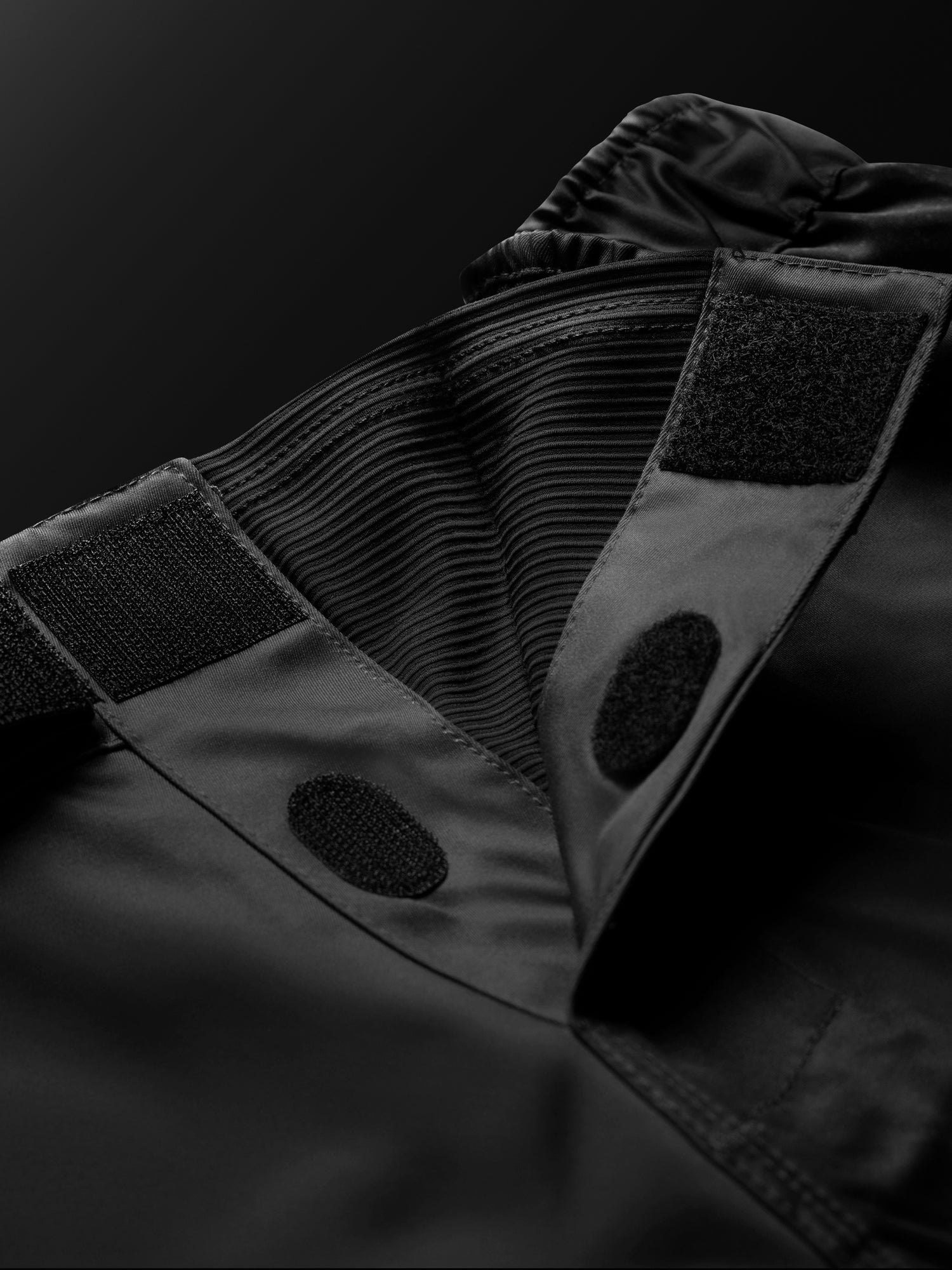 Hayabusa MMA-Shorts Core Mid – Schwarz