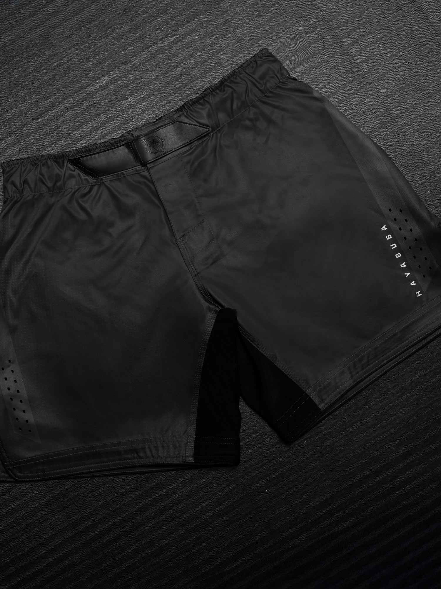 Hayabusa MMA-Shorts Core Mid – Schwarz