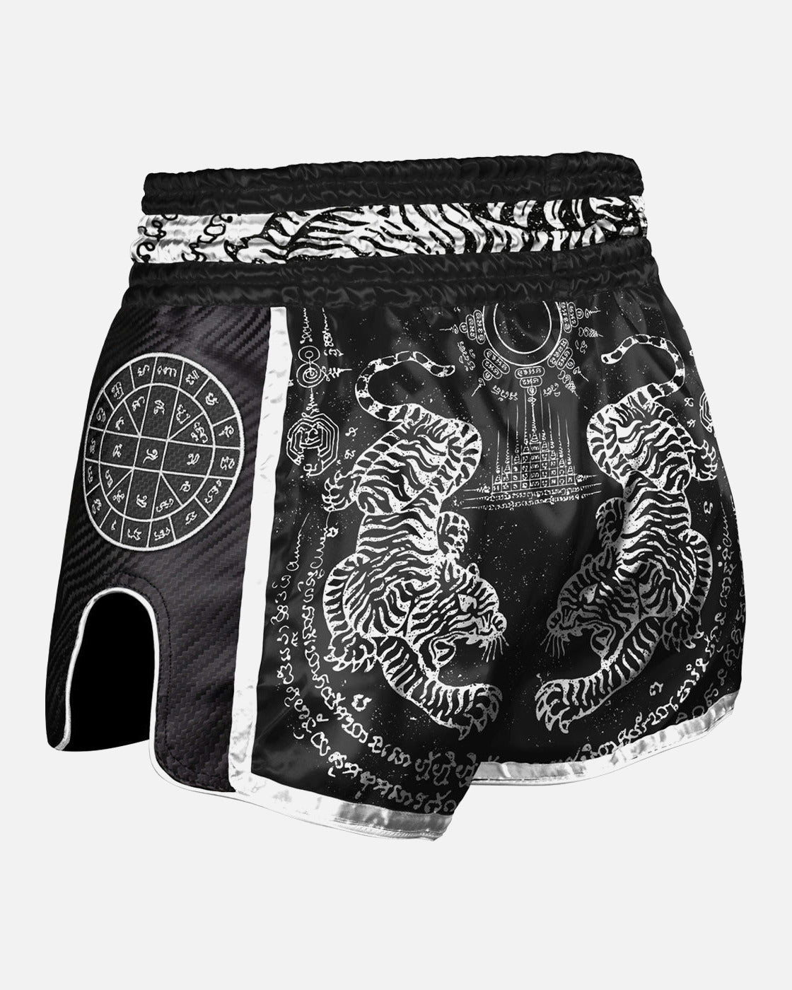 Calções de Muay Thai 8 WEAPONS Carbon Sak Yant Tigers – Preto