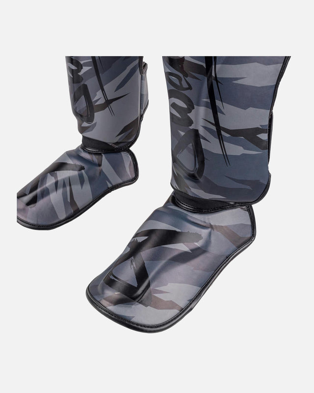 Chrániče holení 8 WEAPONS Unlimited 2.0 – Urban Camo