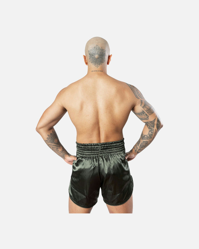 8 WEAPONS Muay Thai Shorts Strike - Olijf