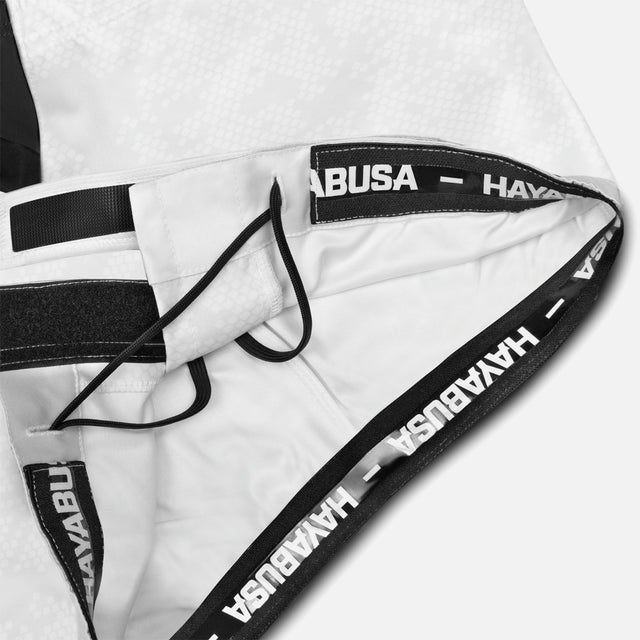 Hayabusa MMA-shorts Hex Mid-Thigh – Hvid