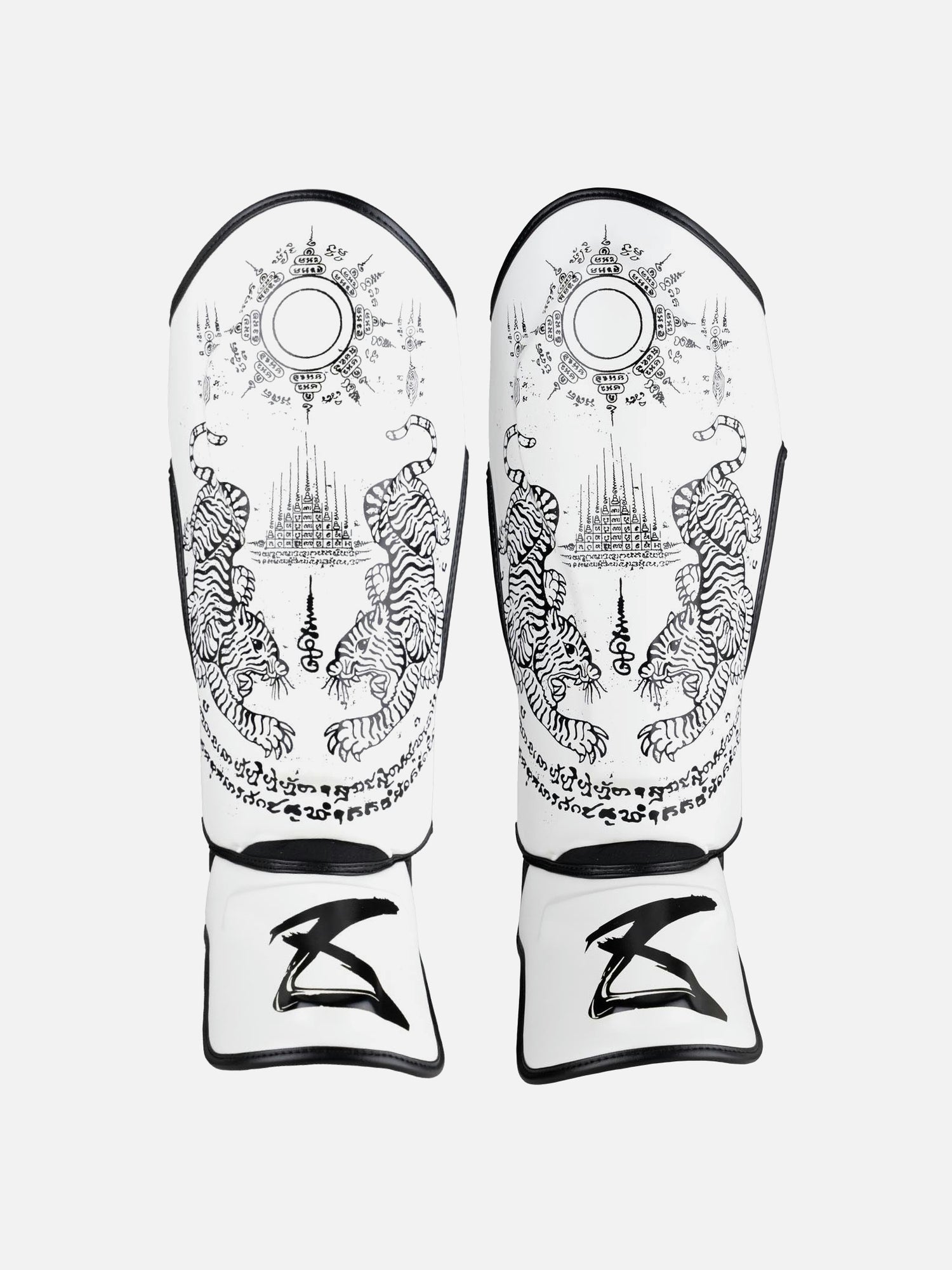 Espinilleras 8 WEAPONS Sak Yant Tigers – Blanco/Negro